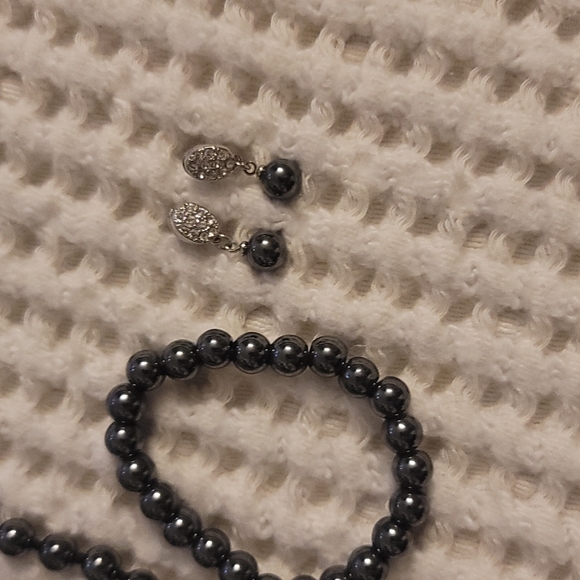 Hematite Necklaces, Bracelet & Earrings - Picture 5 of 5